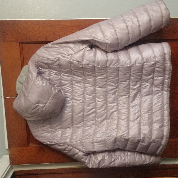 Andrew Marc reversible faux fur jacket - Picture 2 of 13